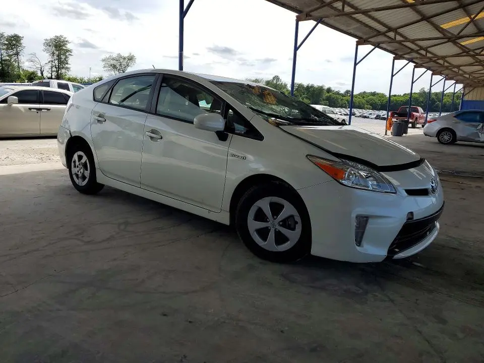2015 TOYOTA PRIUS TWO  