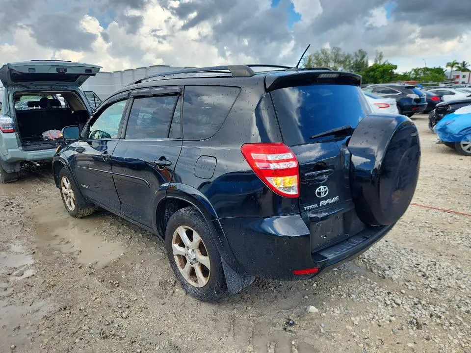 2010 TOYOTA RAV4 LIMITED  