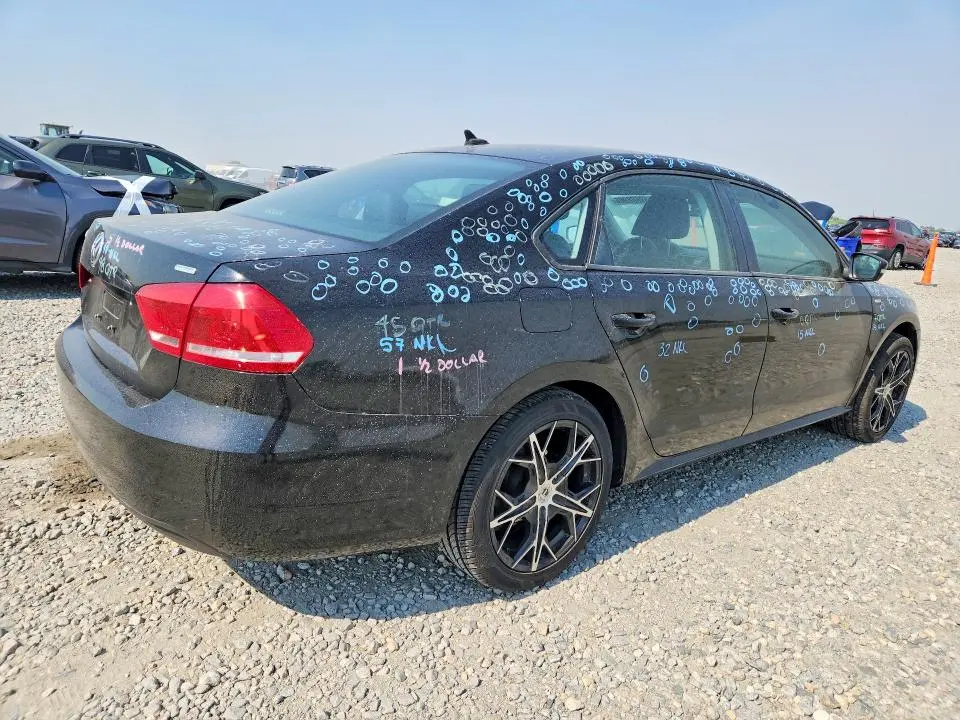 2015 VOLKSWAGEN PASSAT S  