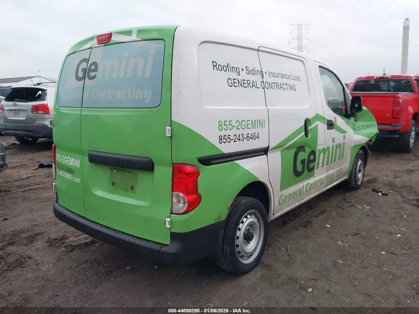 2019 NISSAN NV200 S