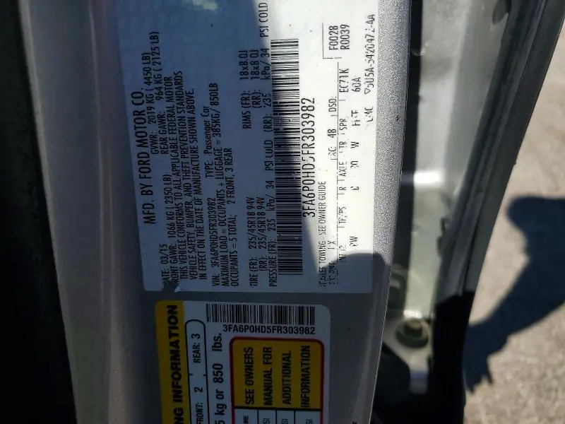 2015 FORD FUSION SE  