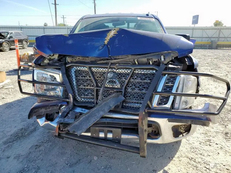 2018 NISSAN TITAN SV  