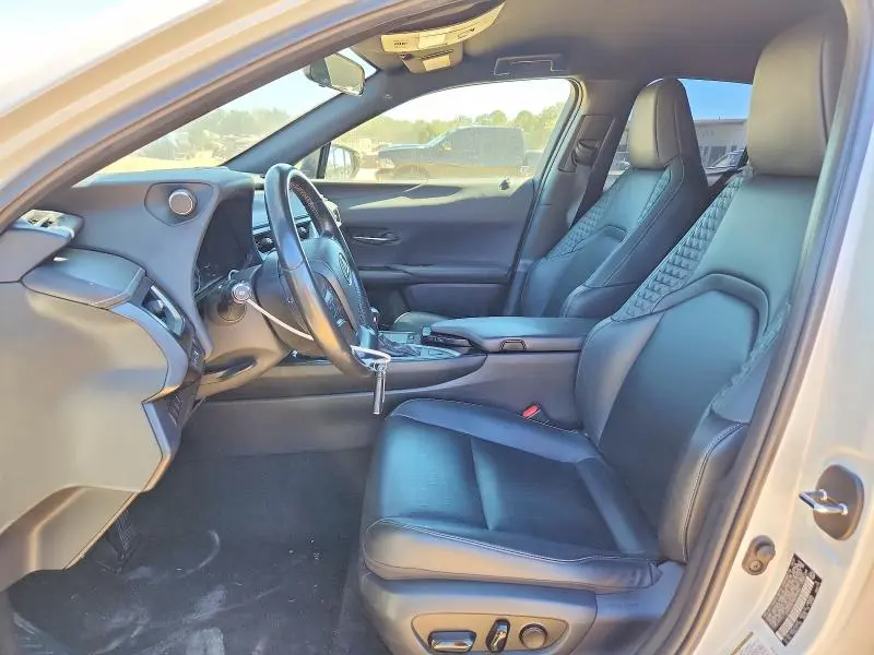 2022 LEXUS UX 200 BASE  