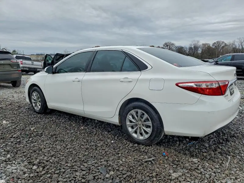 2016 TOYOTA CAMRY LE  