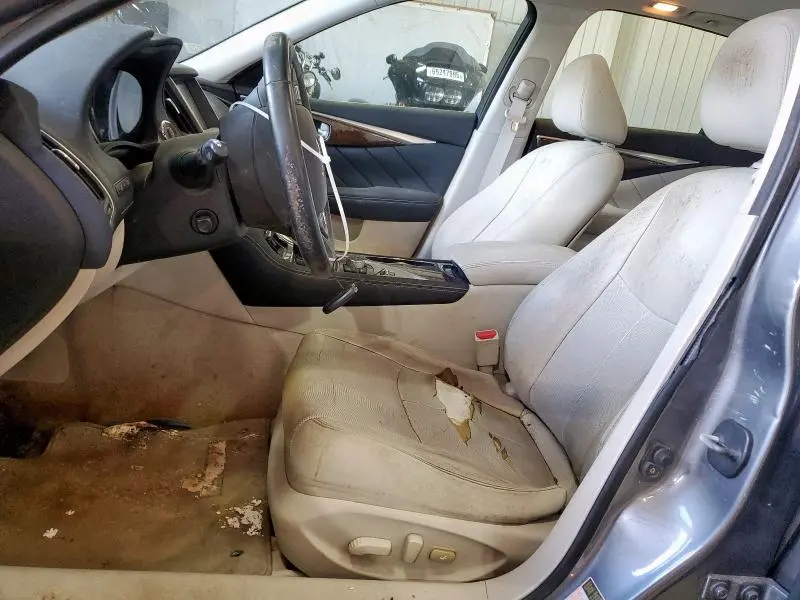 2015 INFINITI Q50 BASE  