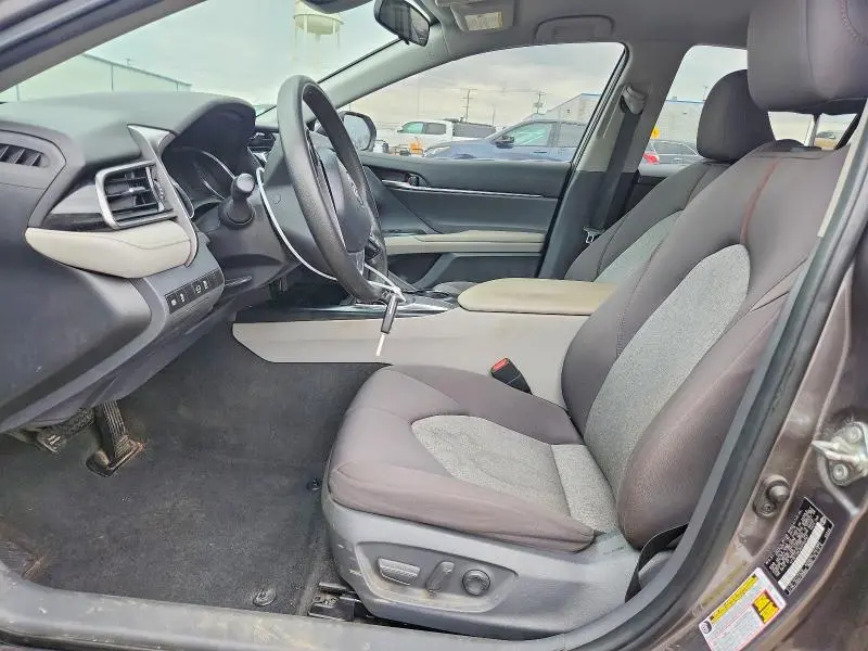 2019 TOYOTA CAMRY LE  