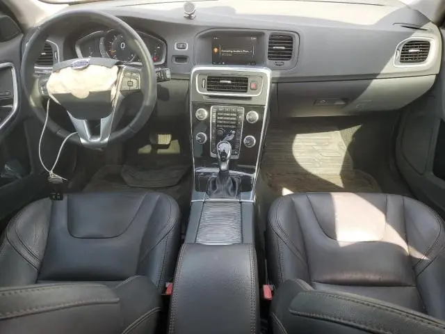 2016 VOLVO V60 CROSS COUNTRY PREMIER  