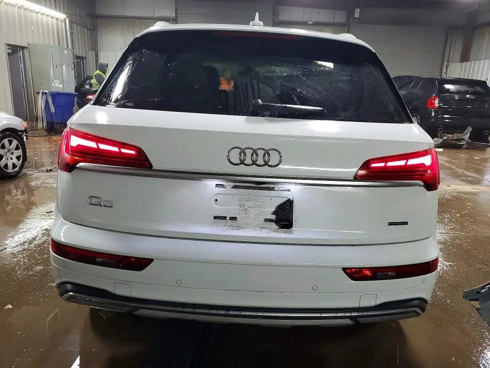 2024 AUDI Q5 PREMIUM 40  