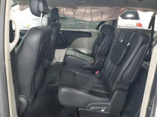 2011 CHRYSLER TOWN & COUNTRY TOURING L  