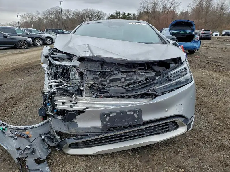 2024 TOYOTA PRIUS PRIME SE  