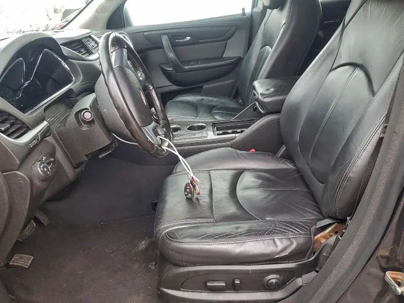 2015 CHEVROLET TRAVERSE LT  