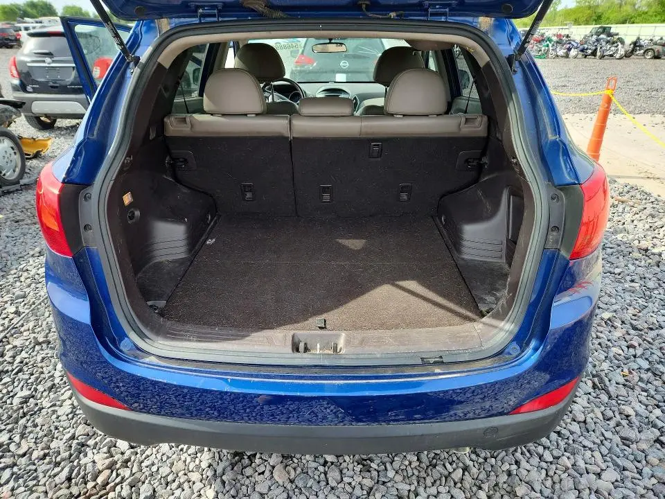 2014 HYUNDAI TUCSON SE  