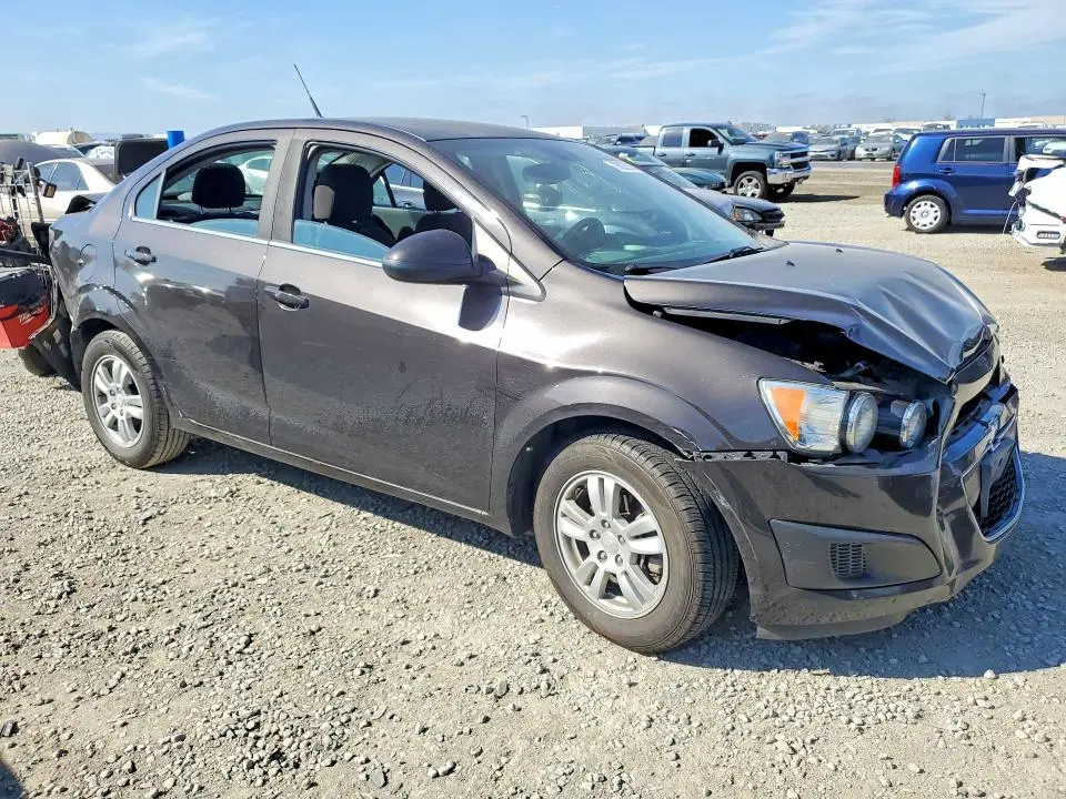 2013 CHEVROLET SONIC LT  