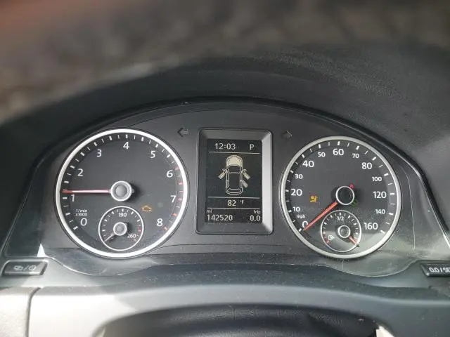 2013 VOLKSWAGEN TIGUAN S  