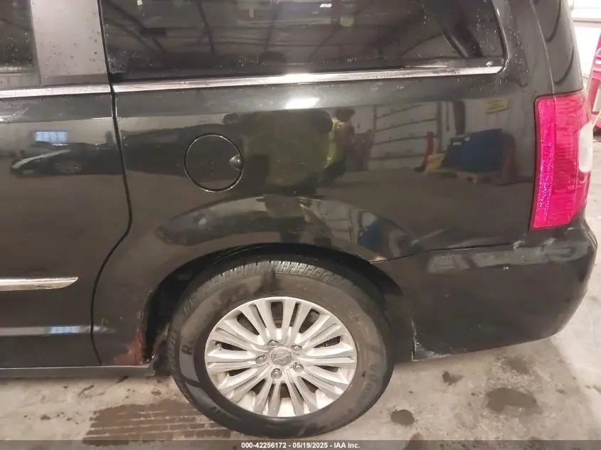 2012 CHRYSLER TOWN & COUNTRY LIMITED