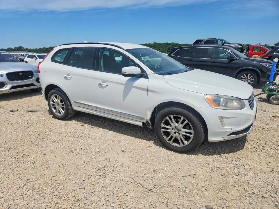 2016 VOLVO XC60 T5  