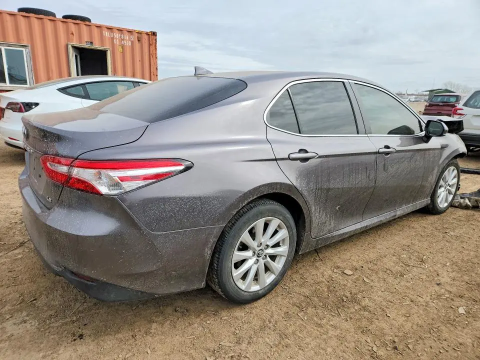 2020 TOYOTA CAMRY LE  