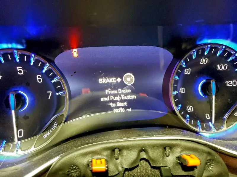 2017 CHRYSLER PACIFICA LIMITED  