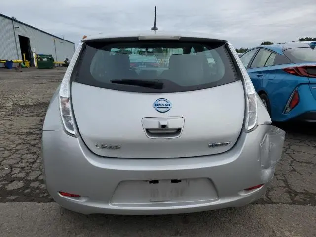 2016 NISSAN LEAF SV  