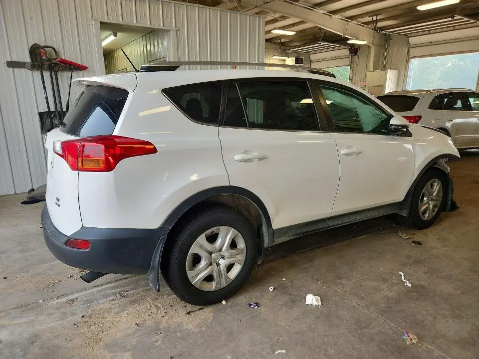 2015 TOYOTA RAV4 LE  