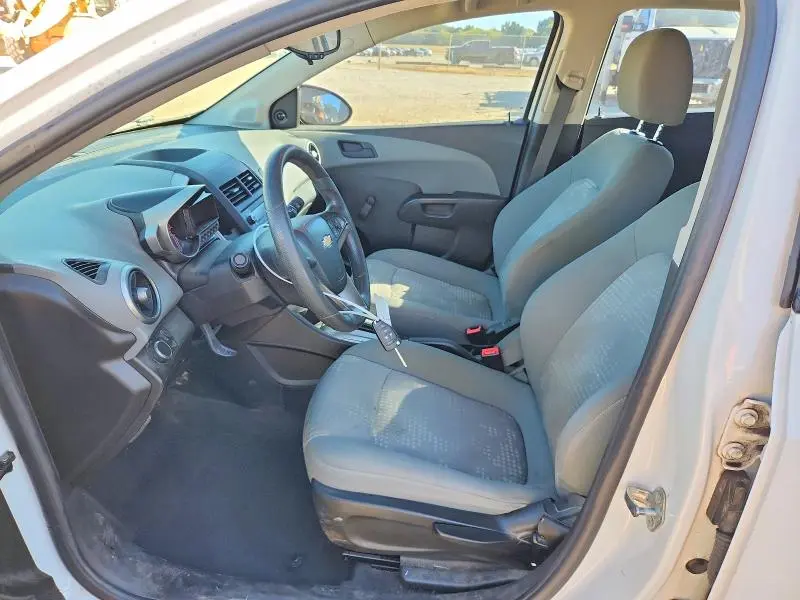 2015 CHEVROLET SONIC LS  