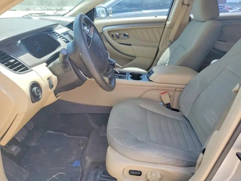 2015 FORD TAURUS SE  