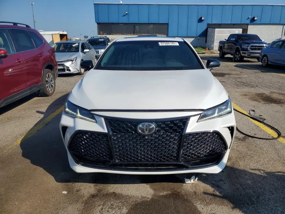 2019 TOYOTA AVALON TOURING  