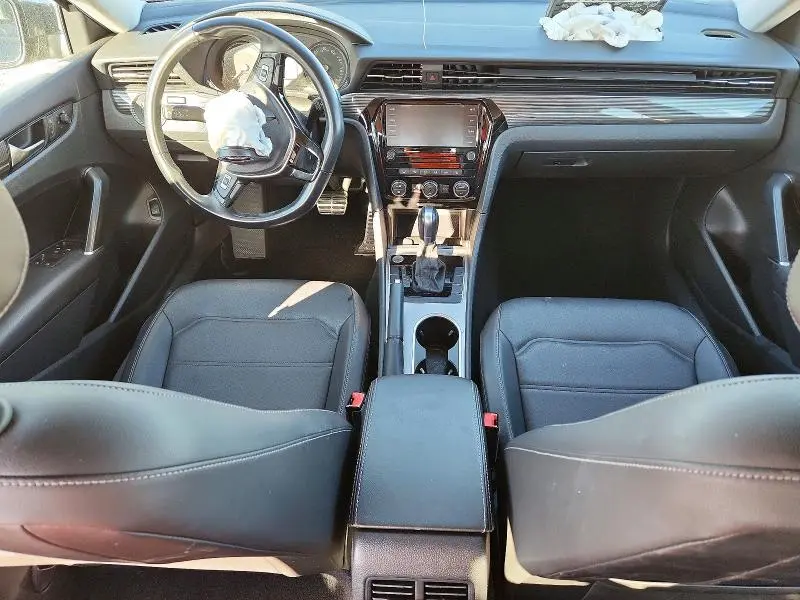 2020 VOLKSWAGEN PASSAT R-LINE  