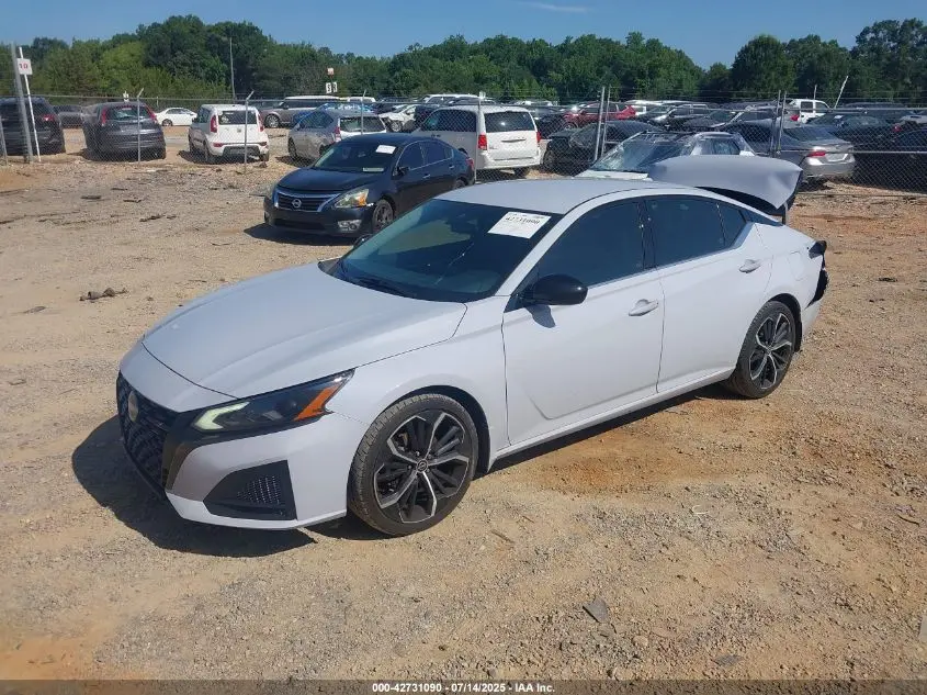 2023 NISSAN ALTIMA SR FWD