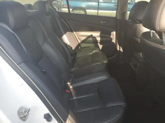 2011 NISSAN MAXIMA S  