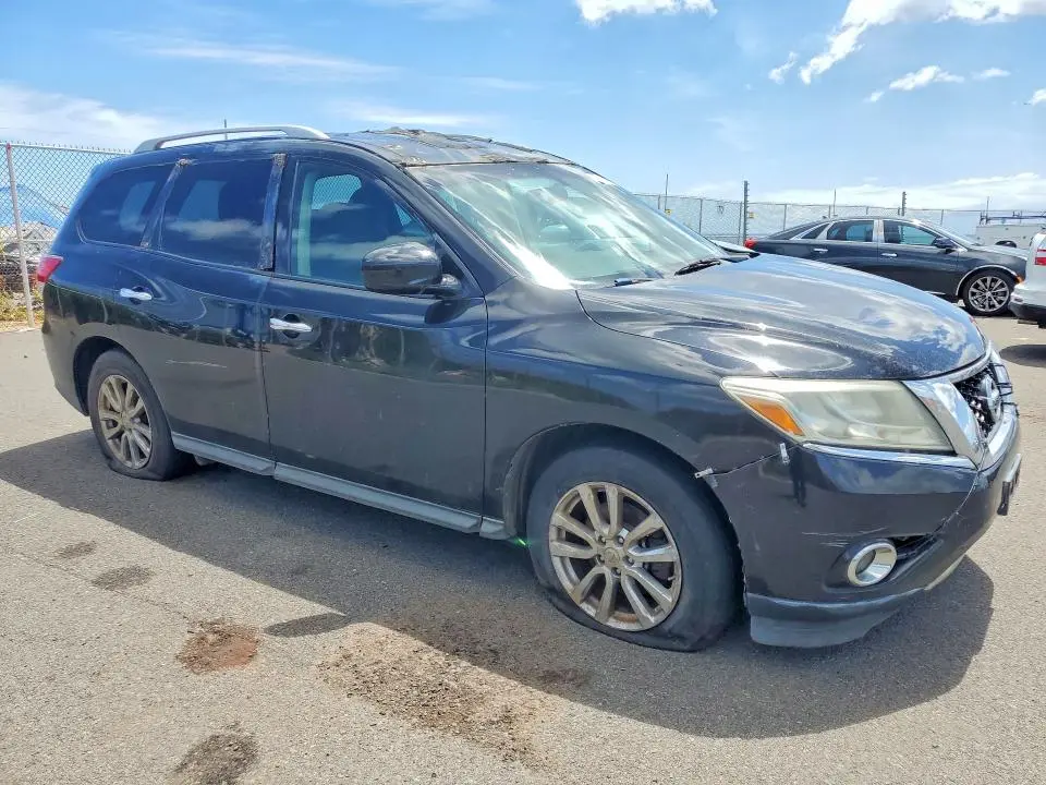 2015 NISSAN PATHFINDER SV  