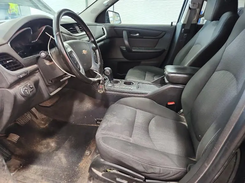 2017 CHEVROLET TRAVERSE LT  