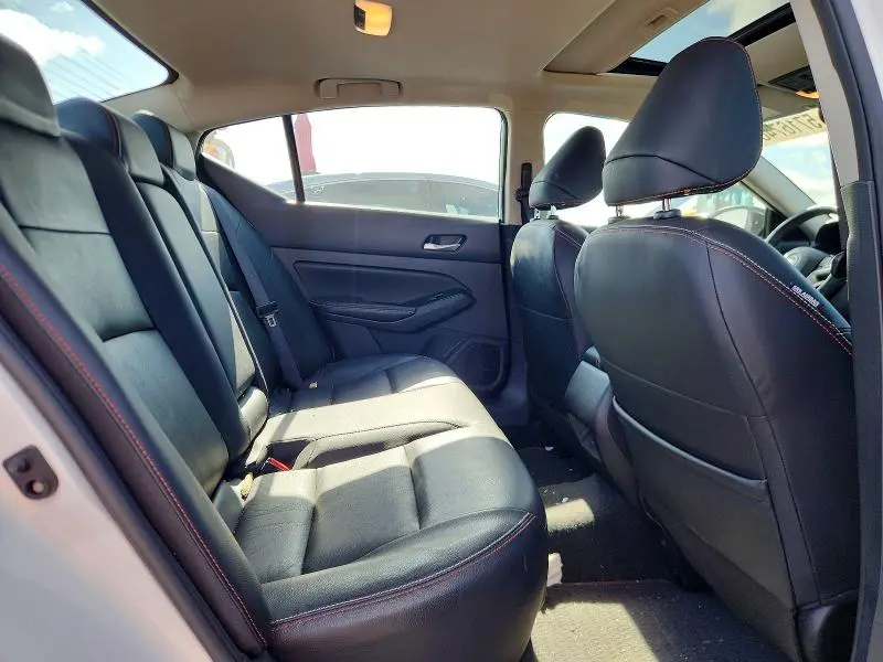 2024 NISSAN ALTIMA SR  
