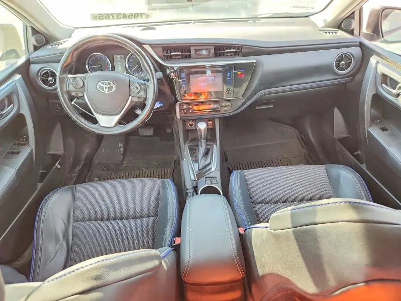 2019 TOYOTA COROLLA SE  