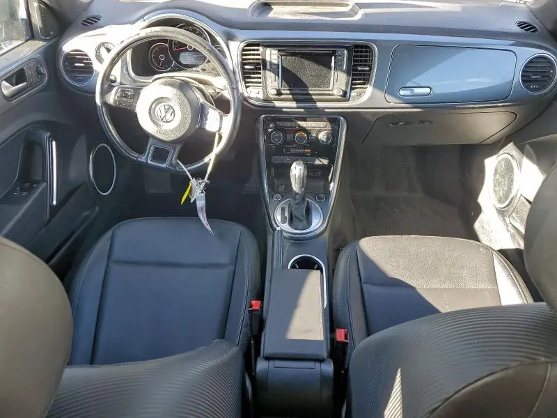 2019 VOLKSWAGEN BEETLE S  