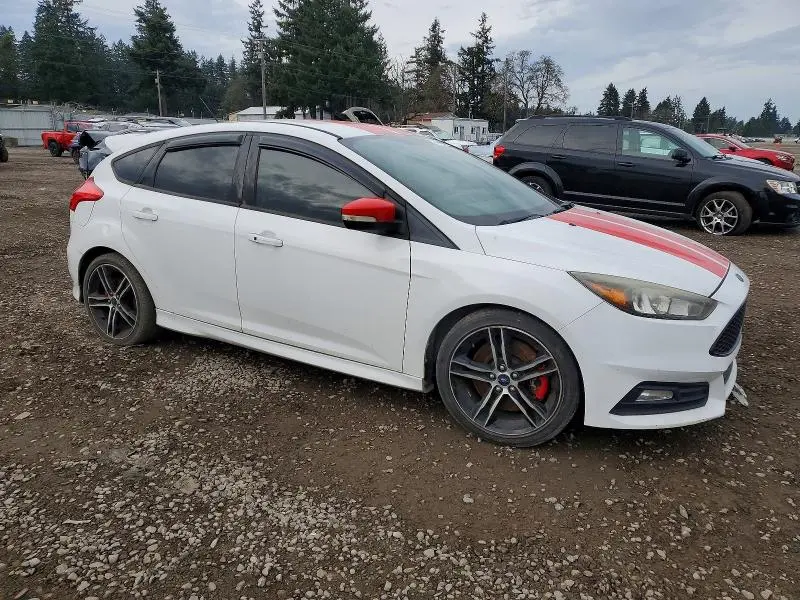 2016 FORD FOCUS ST  