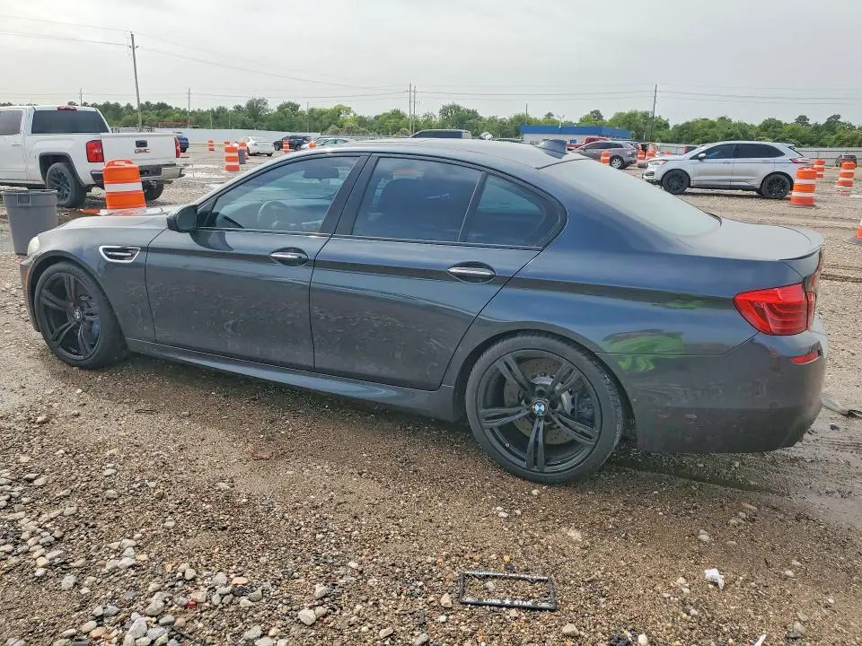 2016 BMW M5   