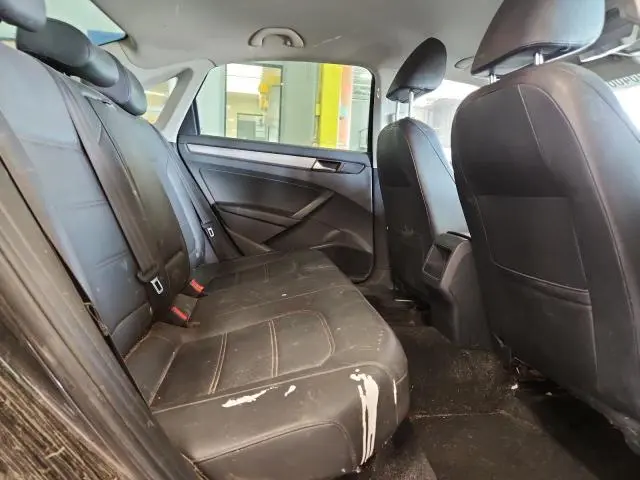 2013 VOLKSWAGEN PASSAT S  