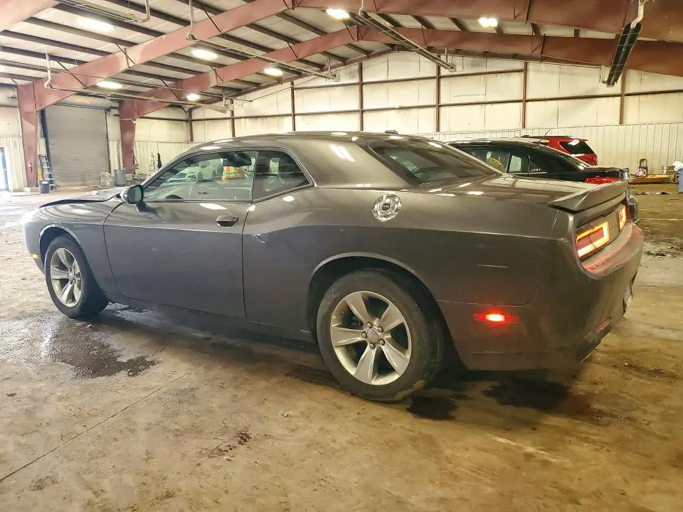 2022 DODGE CHALLENGER SXT  