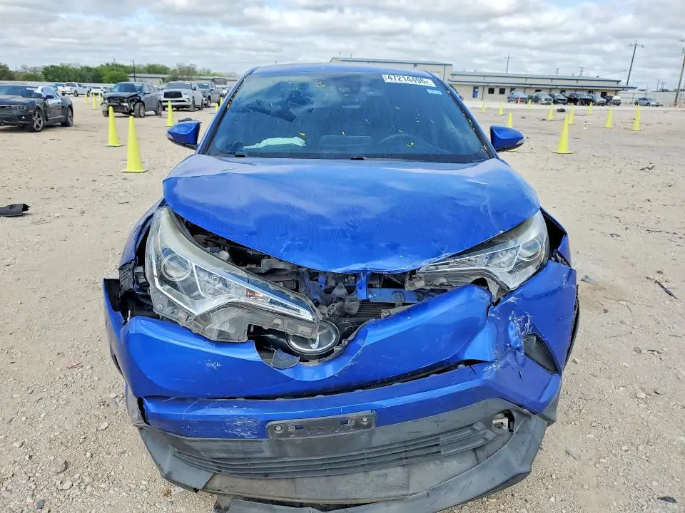 2018 TOYOTA C-HR XLE PREMIUM  
