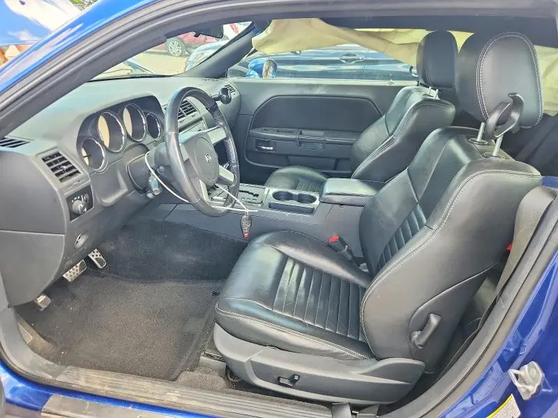 2010 DODGE CHALLENGER SE  