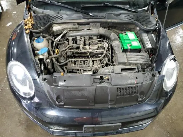 2013 VOLKSWAGEN BEETLE TURBO  