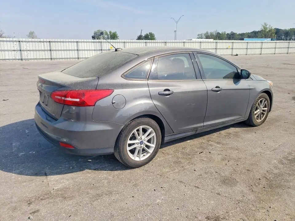 2018 FORD FOCUS SE  