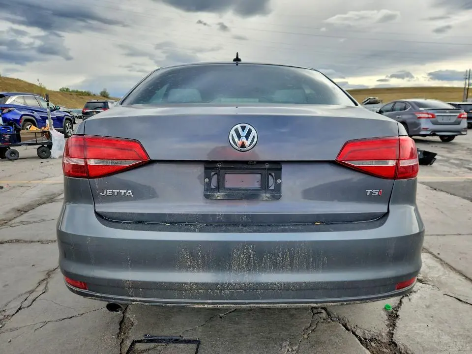 2015 VOLKSWAGEN JETTA SE  
