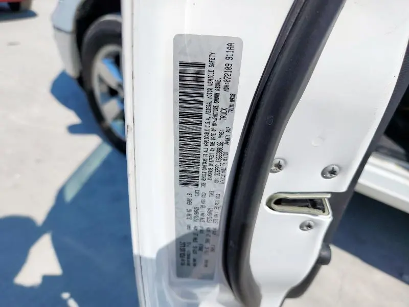 2016 RAM 1500 SLT  