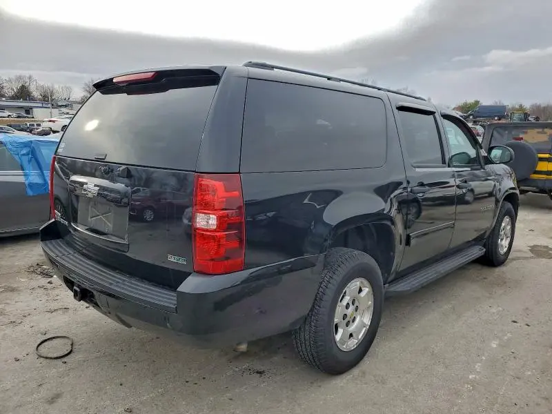 2010 CHEVROLET SUBURBAN C1500 LS  