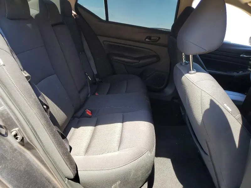 2024 NISSAN ALTIMA SV  