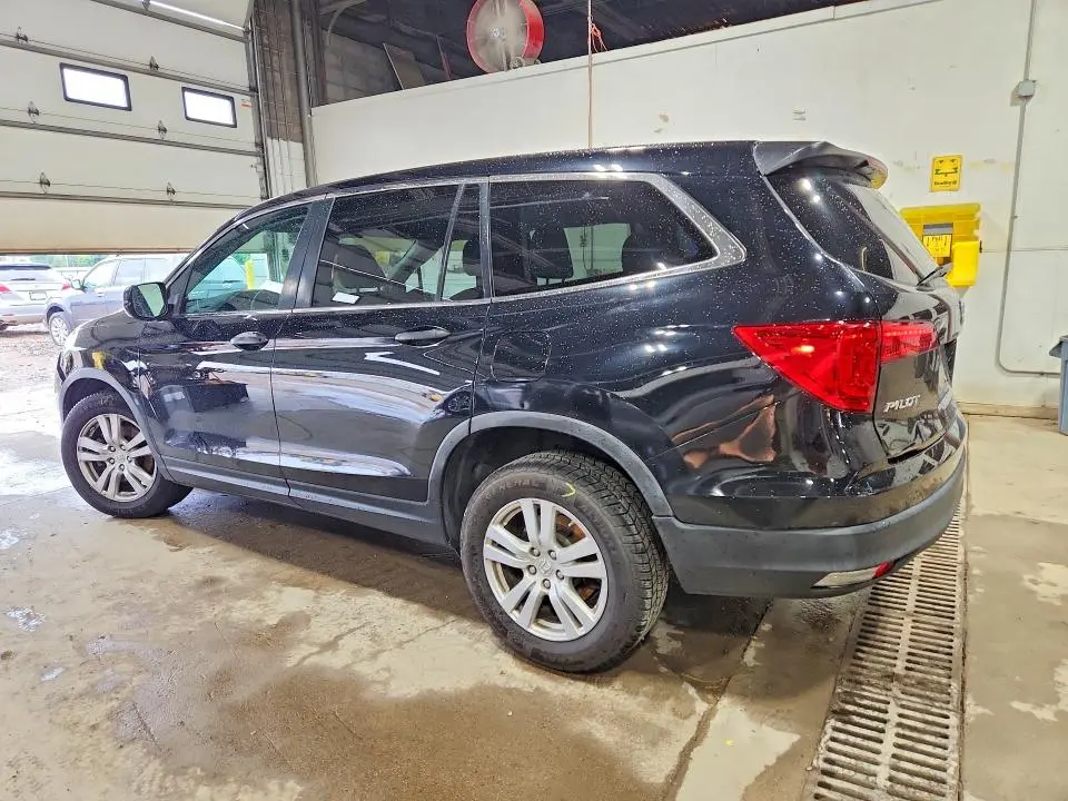 2016 HONDA PILOT LX  