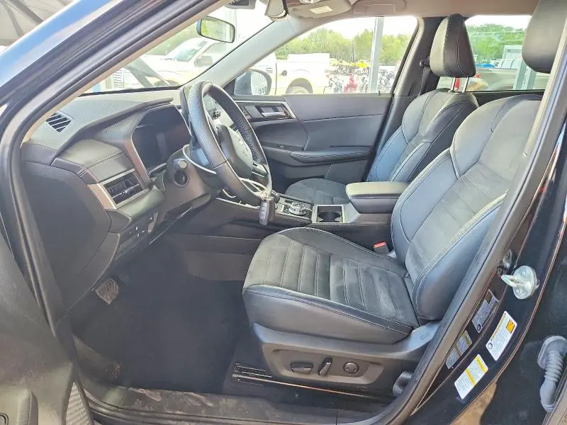 2023 MITSUBISHI OUTLANDER SE  