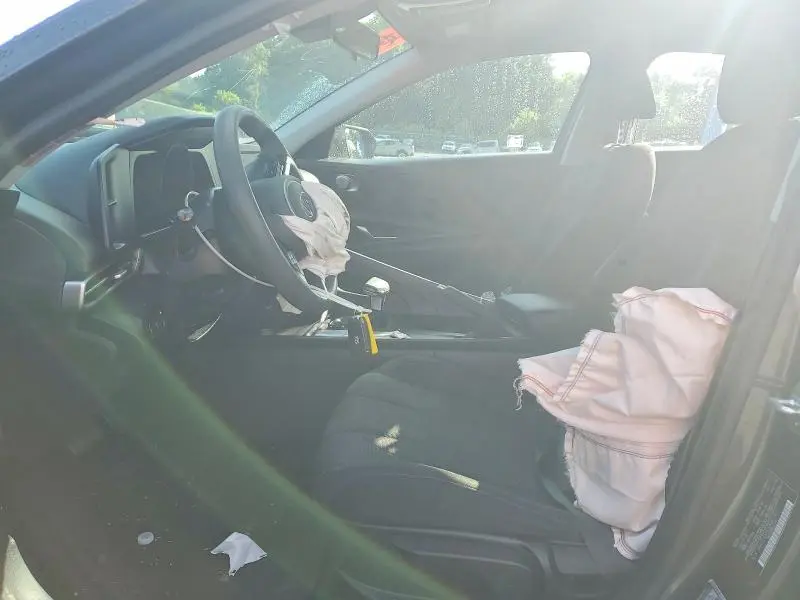 2021 HYUNDAI ELANTRA SE  